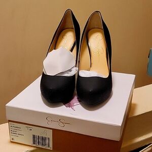 Jessica Simpson heels